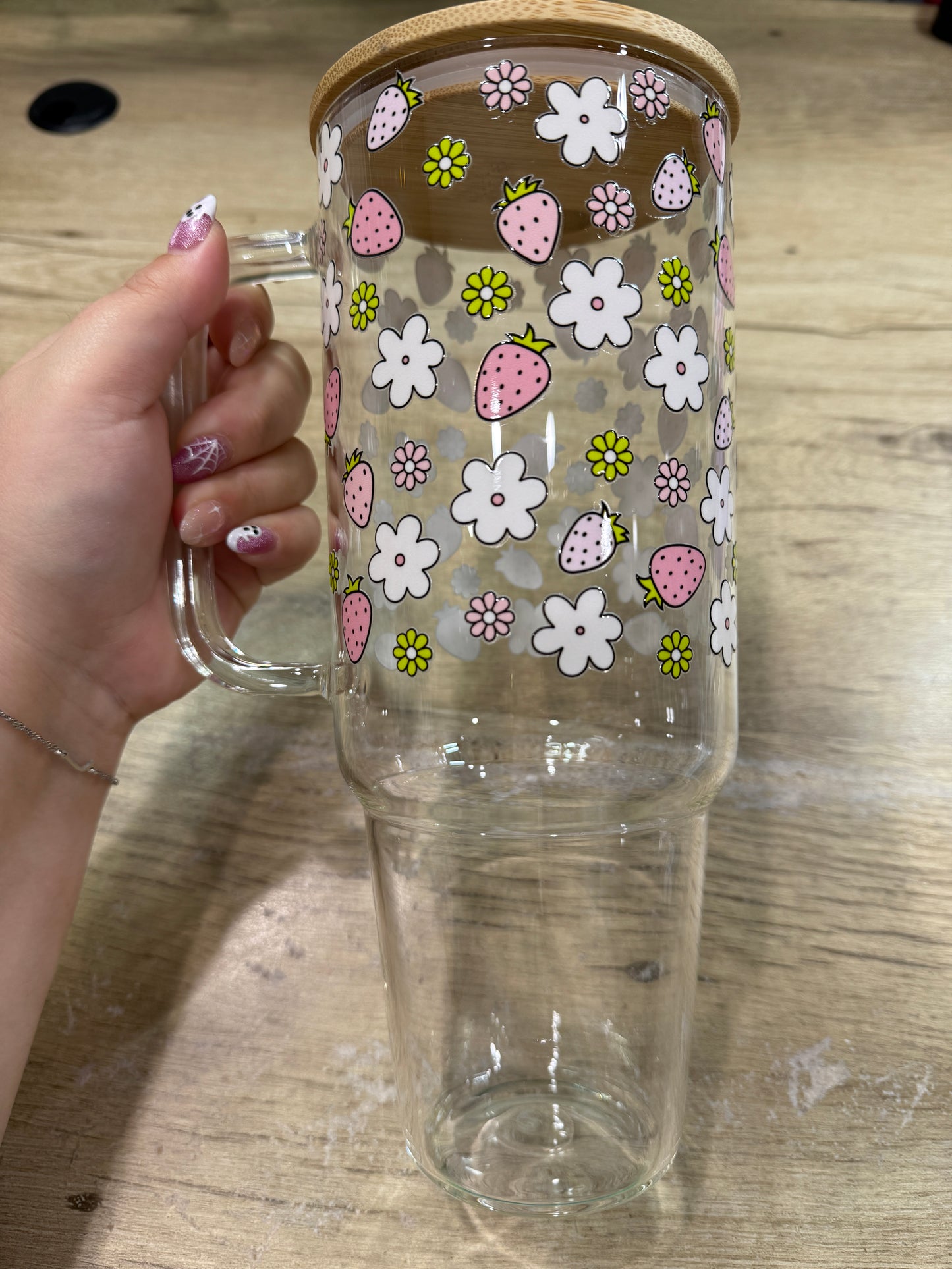 Strawberries & Flowers 40oz Glass Mug