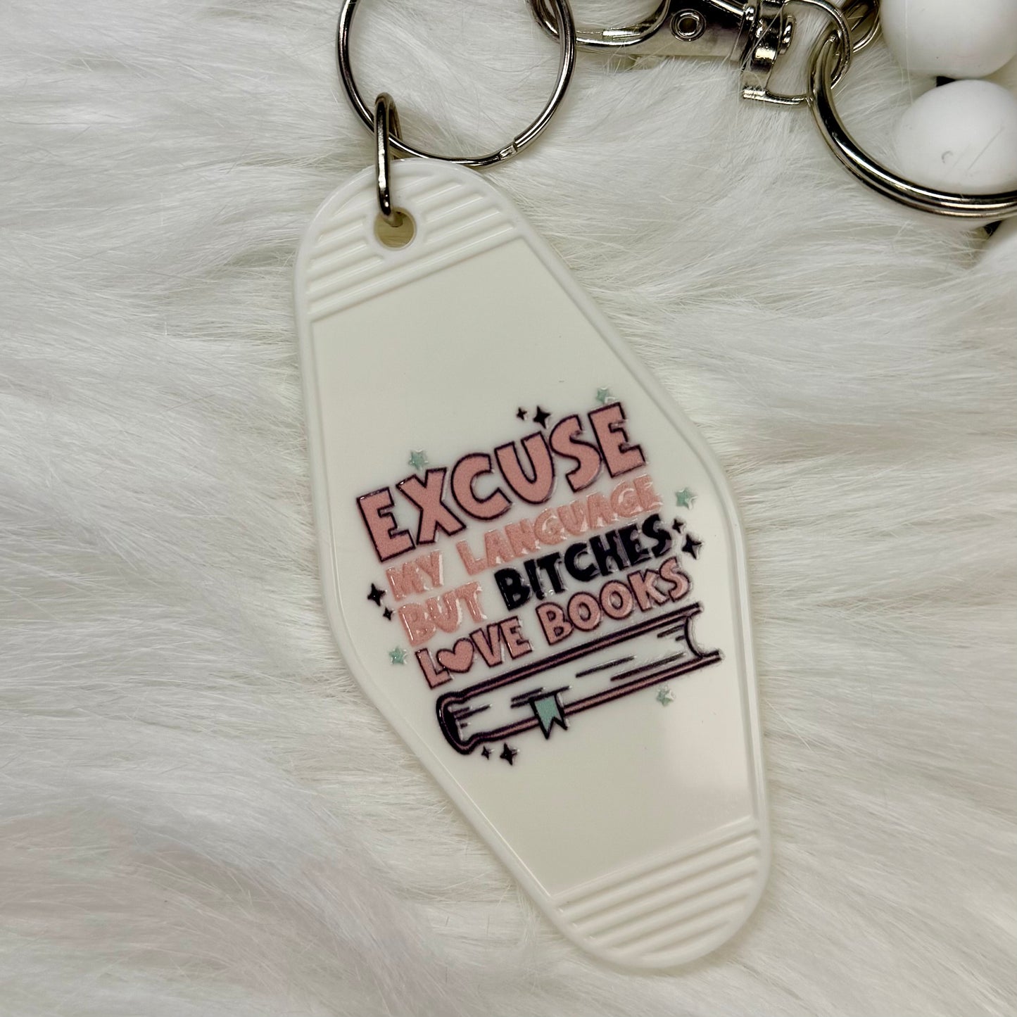 B’s Love Books Motel Keychain