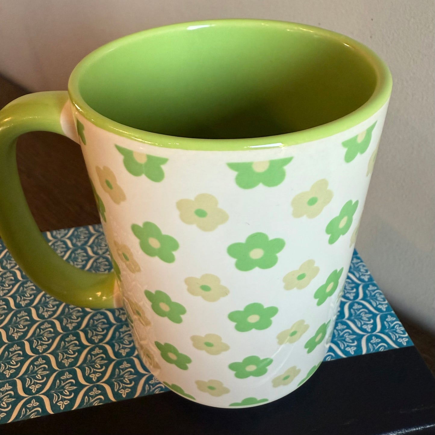 Tiny Daisies Ceramic Mug