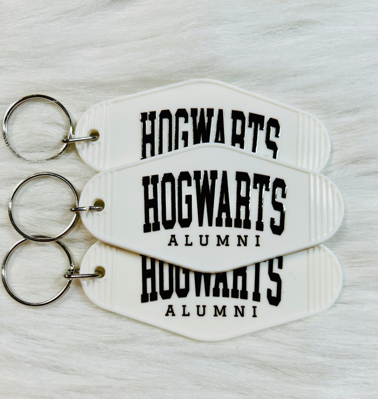 Hogwarts Alumni Motel Keychain