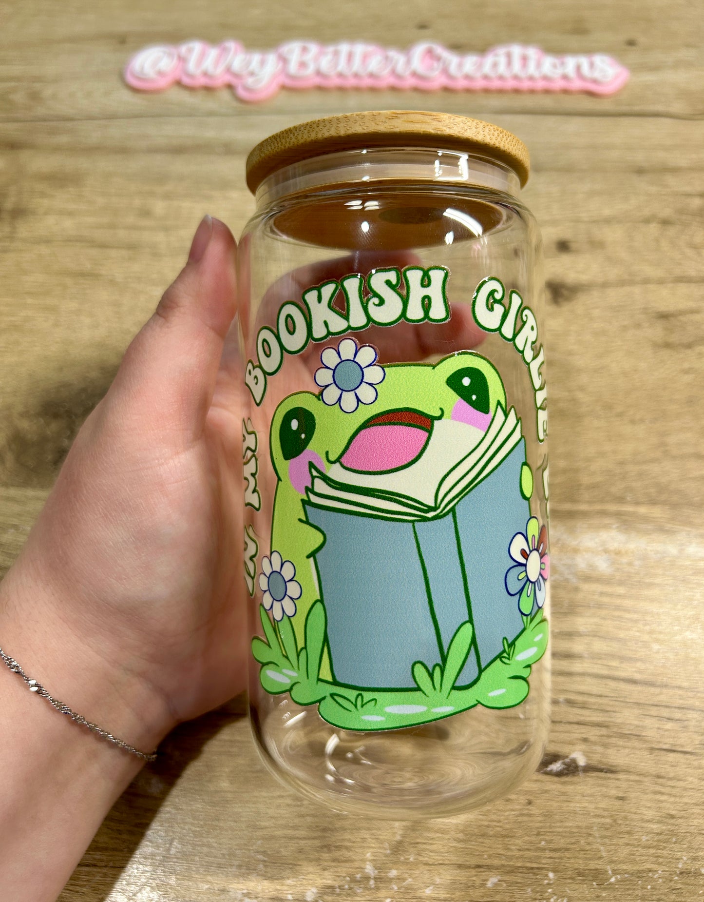 Bookish Girlie Frog 16oz Can Glass